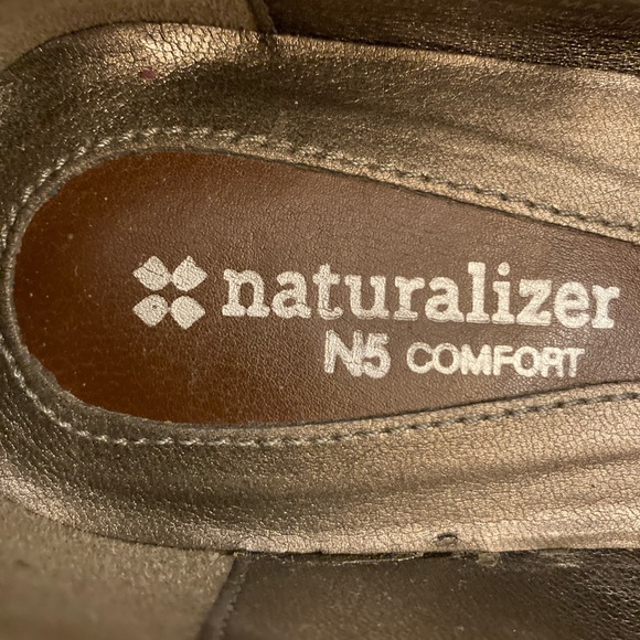 EUC Naturalizer IOB casual loafers/flats. Brown leather uppers - Picture 4 of 8